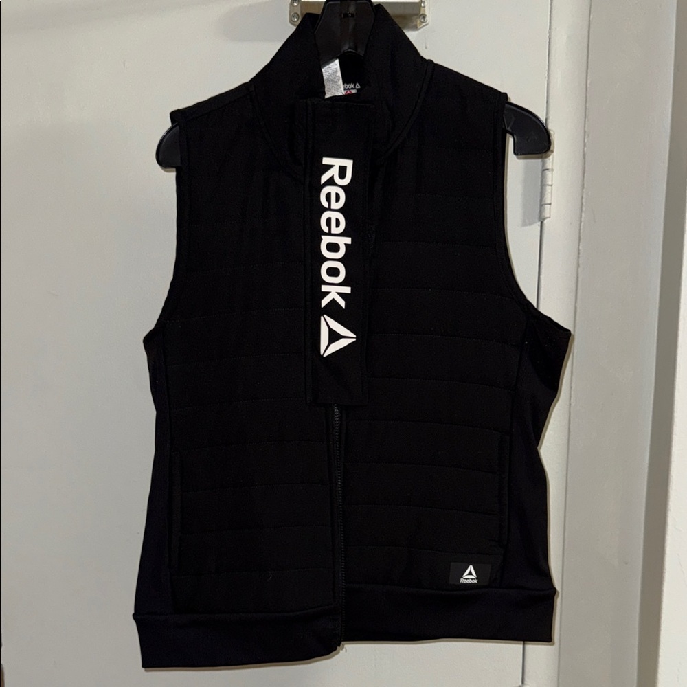 Reebok Black Quilted Sleeveless Zip Vest with Bold Logo